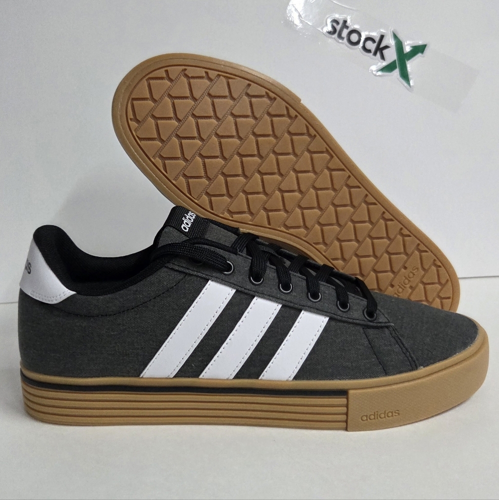 Adidas Daily 4.0 Mens Size 10 Shoes Charcoal White Gum Canvas Skate IF4492 NEW